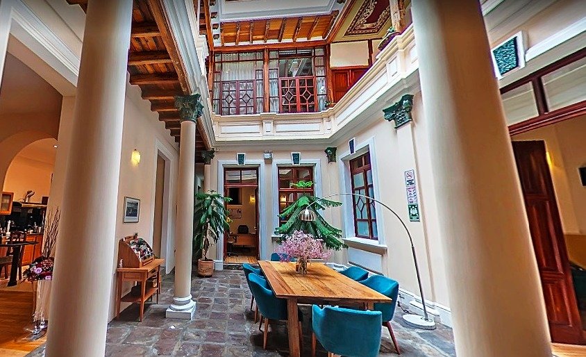 2026 hotel casaeleden