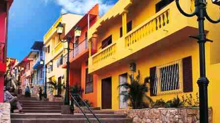 The coast 4 Colourful houses in the Las Peñas district of Guayaquil